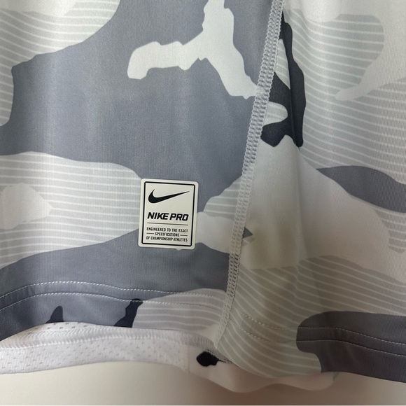 Nike Pro Snow Camo Fitted Shirt - Picture 5 of 7